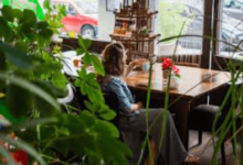 SELECTING ECO-FRIENDLY RESTAURANT FURNITURE