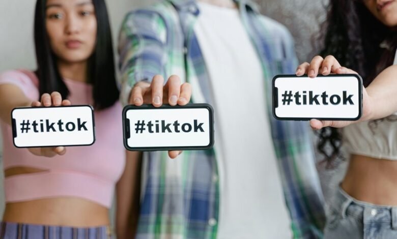 creating online community engagement